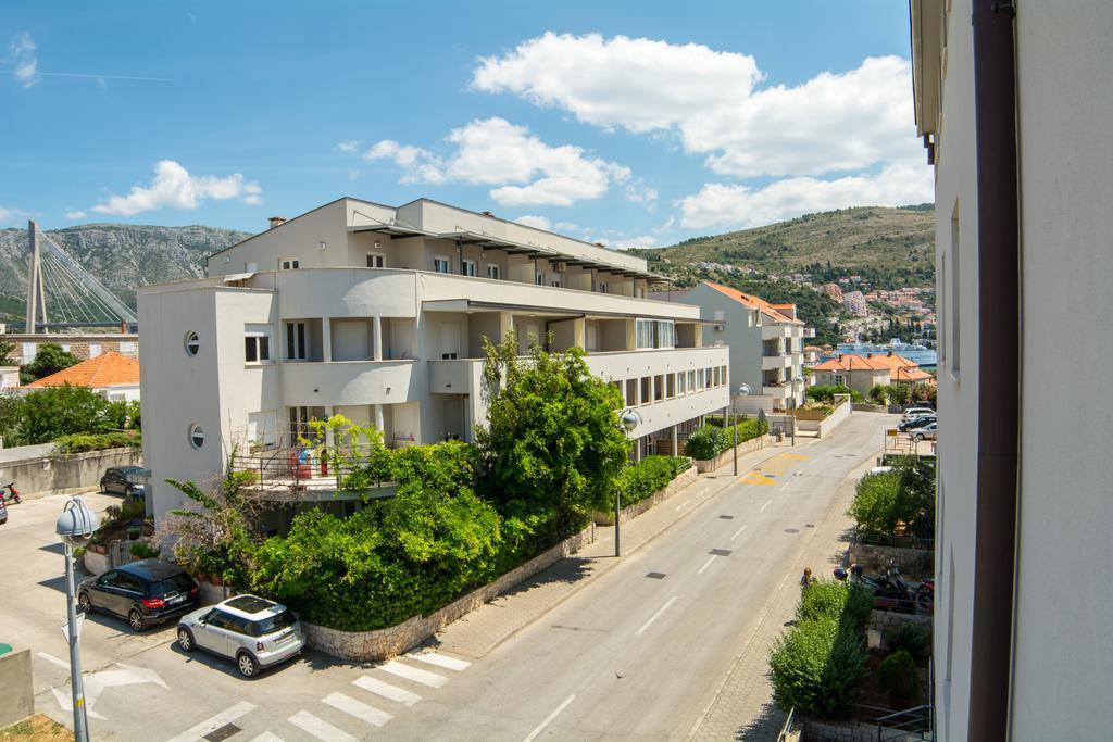 1 Apartmant & 1 Delux Room With Bathroom Dubrovnik Dış mekan fotoğraf